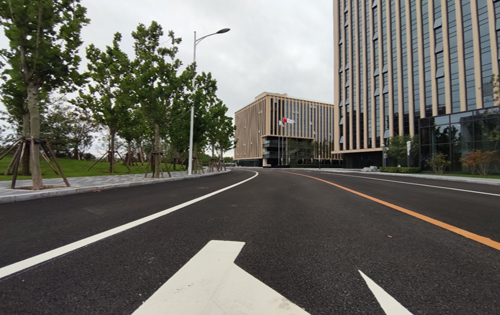 东进国际中心周边环境 